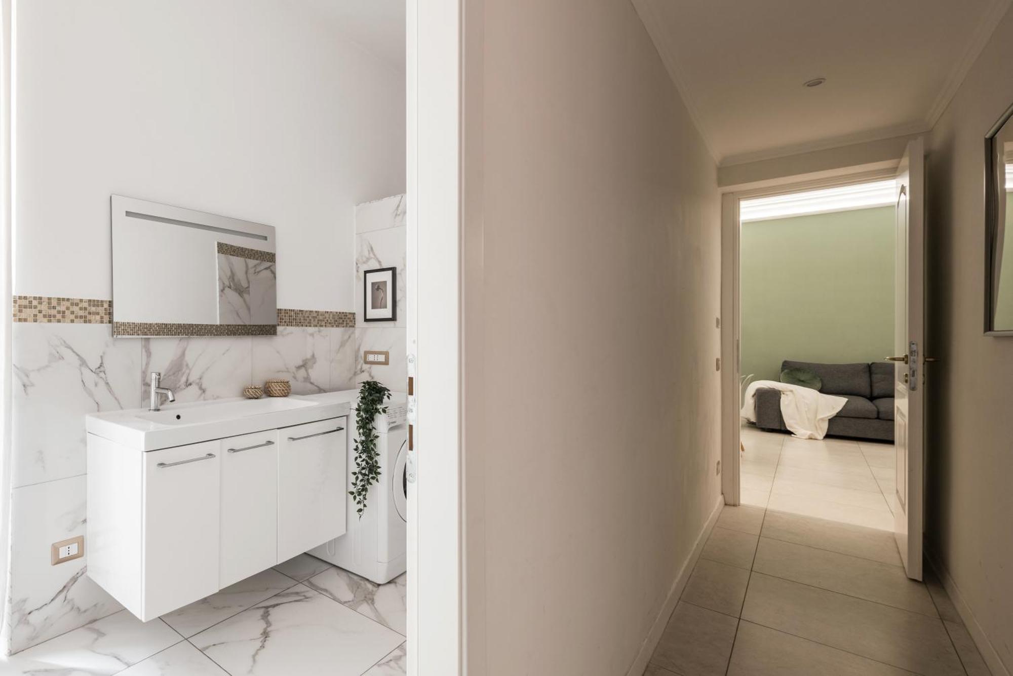 The Rent - Bright Flat Near San Pietro *