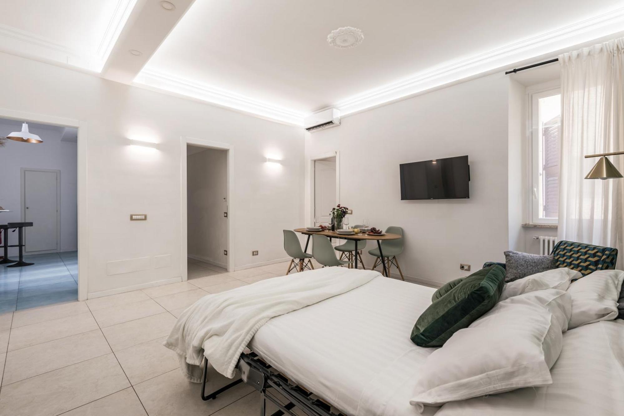 The Rent - Bright Flat Near San Pietro