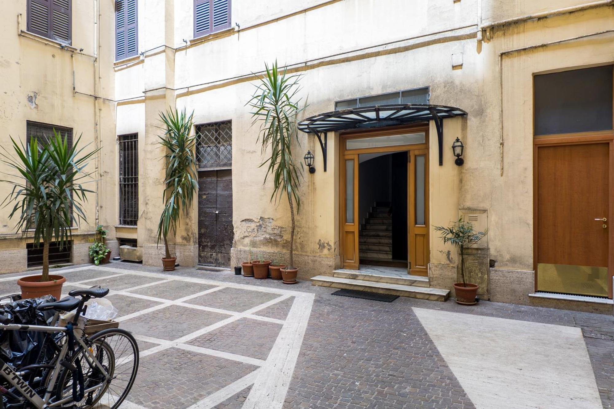 Aparthotel The Rent - Bright Flat Near San Pietro Roma